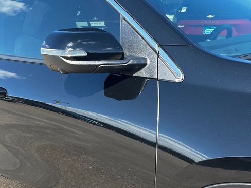 New 2026 Chevrolet Traverse LT image 11