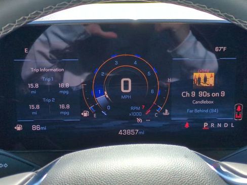 Used 2025 Chevrolet Traverse LT FWD image 15