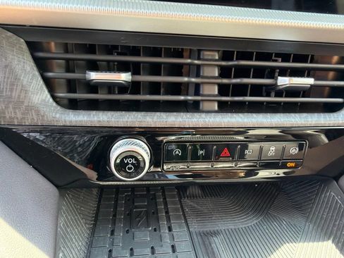 Used 2025 Ford Explorer Platinum RWD image 20