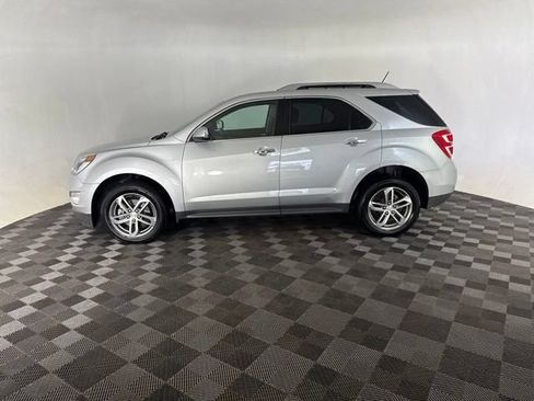 Used 2017 Chevrolet Equinox Premier w/ Enhanced Convenience Package FWD image 11