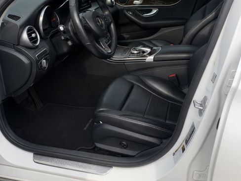 Used 2016 Mercedes-Benz C 300 4MATIC Sedan image 6