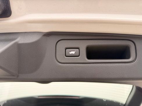 Used 2025 Honda Passport EX-L image 31