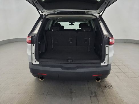 Used 2018 Chevrolet Traverse LS FWD image 29