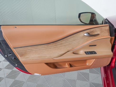 Used 2020 Lexus LC 500 Coupe w/ Performance Package image 13