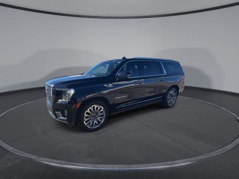 Used 2023 GMC Yukon XL Denali Ultimate image 4