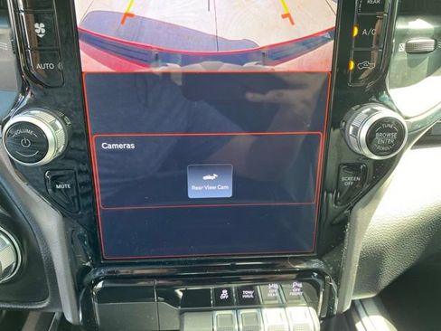 Used 2023 RAM 1500 Laramie AWD/4WD image 24