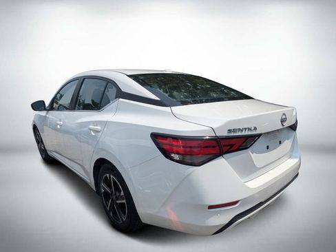 Used 2024 Nissan Sentra SV FWD image 7