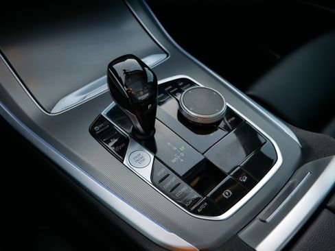 Used 2019 BMW X5 xDrive40i w/ Premium Package 2 image 24