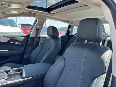 Used 2024 Acura TLX w/ Technology Package FWD image 9