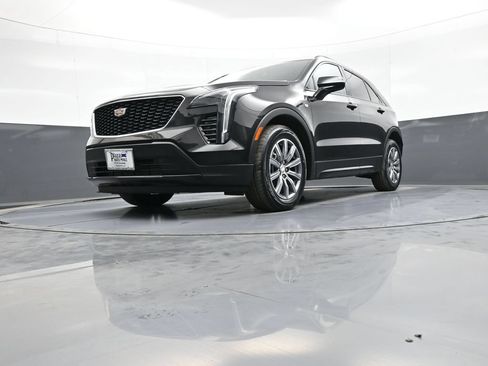 Used 2023 Cadillac XT4 Sport w/ Technology Package AWD/4WD image 27