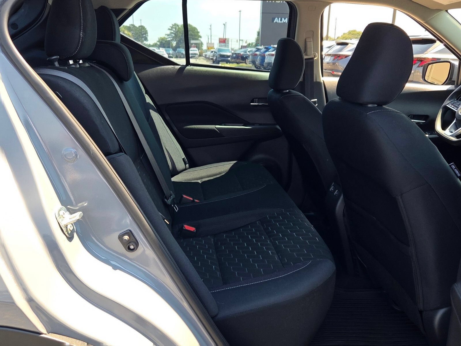 Used 2024 Nissan Kicks SV FWD image 16