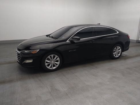 Used 2020 Chevrolet Malibu LT FWD image 2