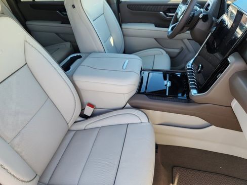 New 2026 GMC Yukon XL Denali w/ Sun & Power Step Package image 17