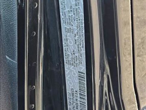 Used 2023 Jeep Gladiator Overland image 25