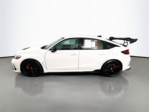 Used 2023 Honda Civic Type R image 5