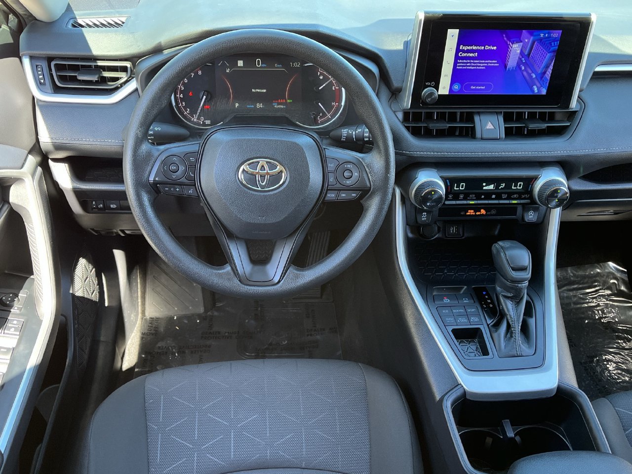 Used 2025 Toyota RAV4 XLE AWD/4WD image 10