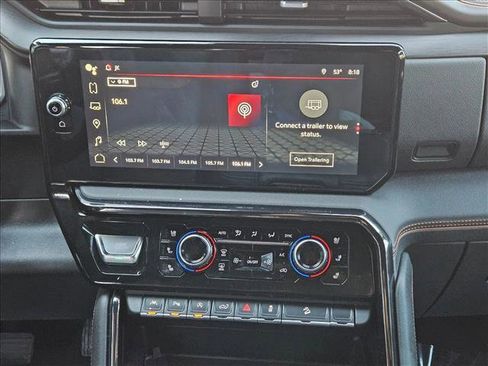 Used 2023 GMC Sierra 1500 AT4 image 12