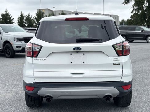 Used 2017 Ford Escape SE FWD image 6