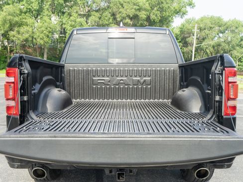 Used 2023 RAM 1500 Laramie AWD/4WD image 9