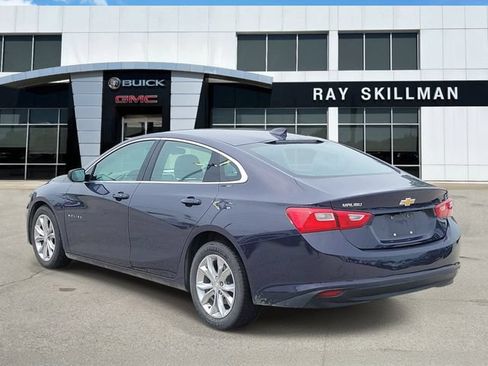 Used 2025 Chevrolet Malibu LT FWD image 4