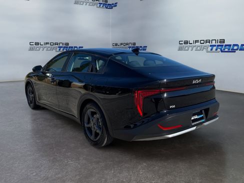 Used 2025 Kia K4 LXS image 7