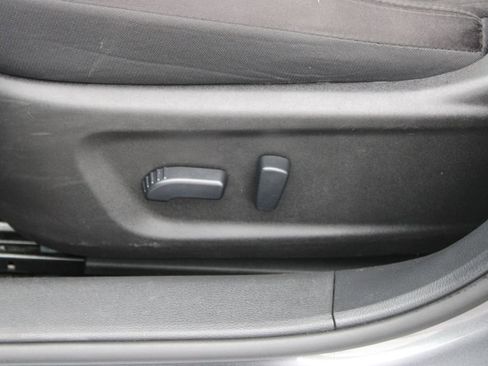 Used 2024 Nissan Altima 2.5 SV image 18