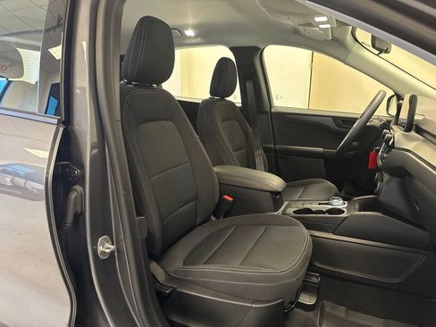 Used 2023 Ford Escape AWD image 38