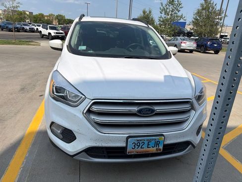 Used 2018 Ford Escape SEL w/ Canadian Touring Package AWD/4WD image 3