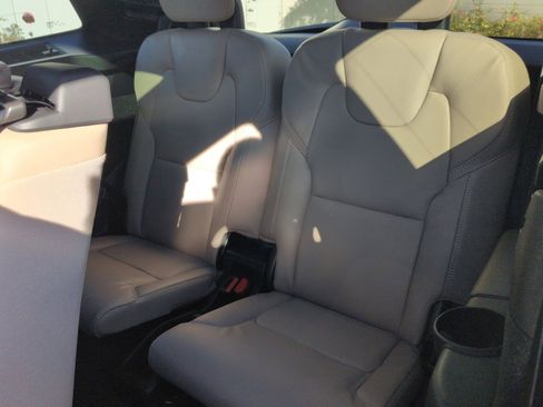 New 2026 Volvo XC90 B6 Ultra image 26