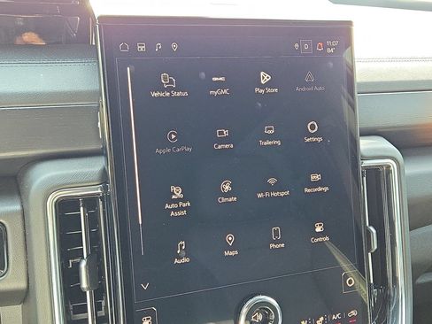 Used 2025 GMC Yukon Denali w/ Sun & Power Step Package AWD/4WD image 19