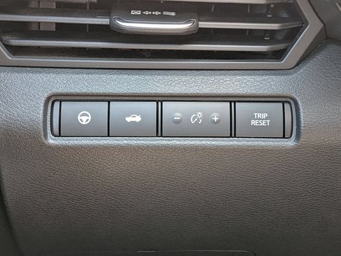 Used 2021 Nissan Altima 2.5 SL FWD image 17