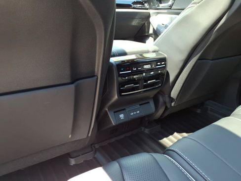 Certified 2026 Acura MDX SH-AWD w/ Advance Package image 22