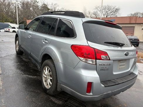 Used 2013 Subaru Outback 2.5i image 4