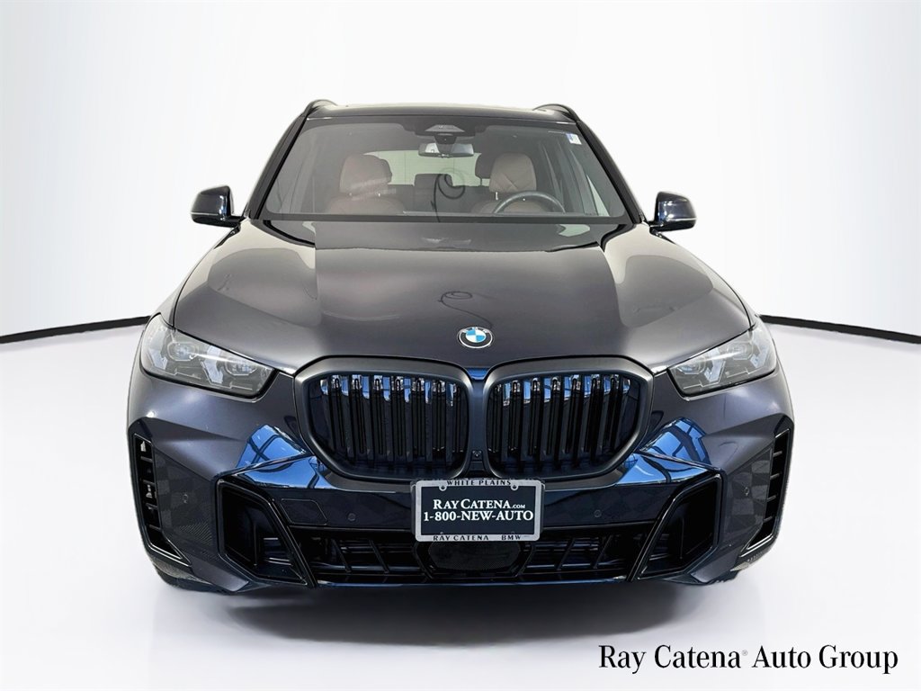 Used 2026 BMW X5 xDrive40i w/ M Sport Package AWD/4WD image 2