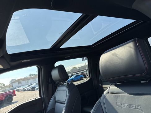 Used 2025 Ford F150 Raptor AWD/4WD image 18