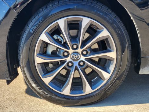 Used 2016 Toyota Avalon XLE Premium image 14