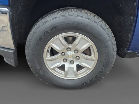 Used 2017 Chevrolet Silverado 1500 LT w/ LT Convenience Package image 13