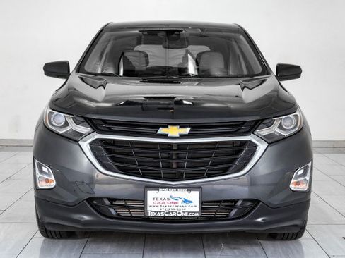 Used 2021 Chevrolet Equinox LS w/ LS Convenience Package FWD image 3