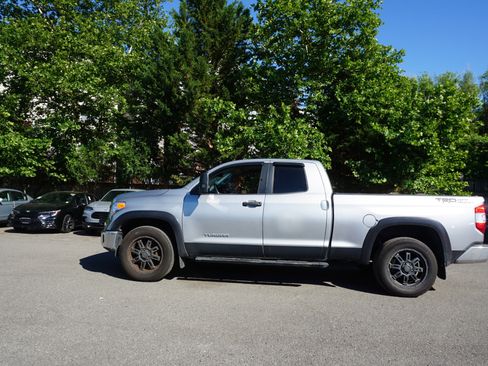 Used 2016 Toyota Tundra SR5 w/ TRD Off Road Package RWD image 5