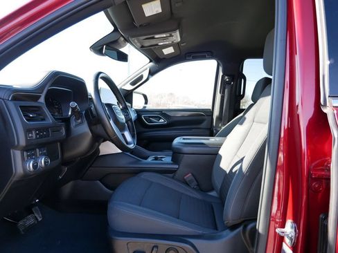 Used 2023 GMC Yukon SLE AWD/4WD image 13