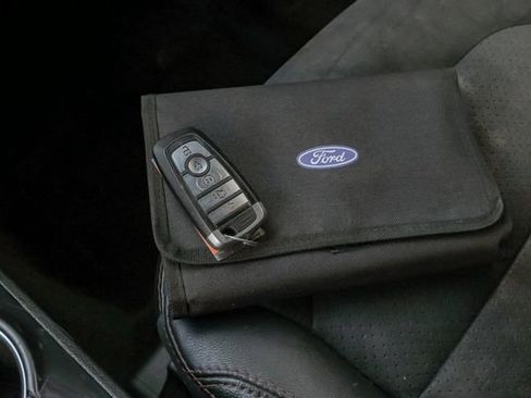 Used 2018 Ford Explorer XLT w/ Equipment Group 202A image 69