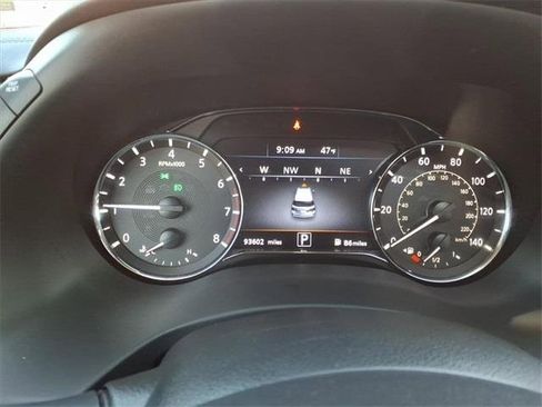 Used 2022 INFINITI QX80 Luxe w/ Cargo Package image 23