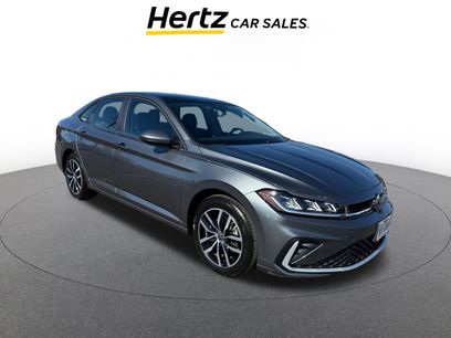Used 2025 Volkswagen Jetta SE