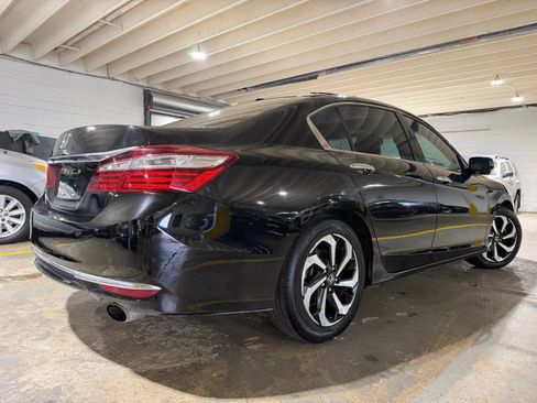 Used 2017 Honda Accord EX-L image 4