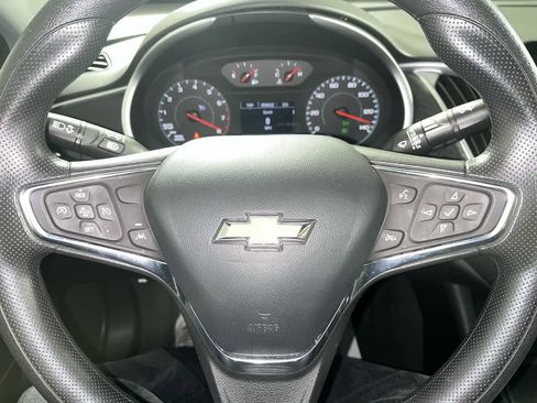 Used 2024 Chevrolet Malibu LT image 16