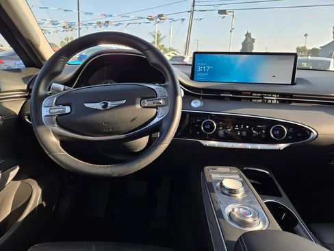 Used 2023 Genesis GV70 2.5T w/ Advanced Package image 20