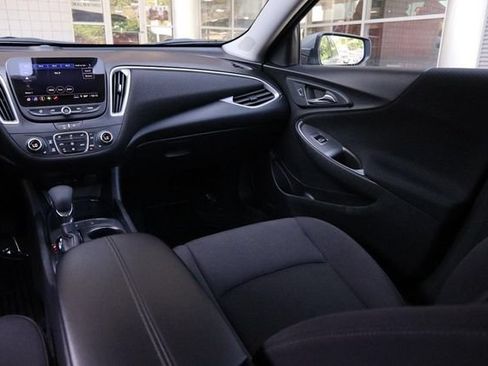 Used 2024 Chevrolet Malibu LT FWD image 25