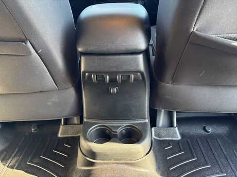 Used 2016 Jeep Wrangler Unlimited Sahara w/ Connectivity Group image 39