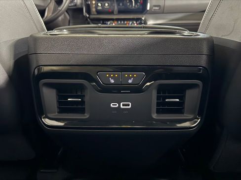 Used 2024 GMC Sierra 1500 AT4X image 35