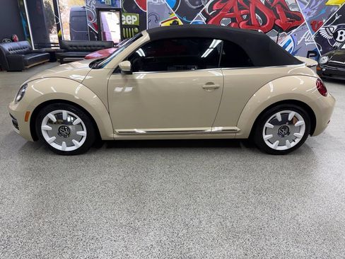Used 2019 Volkswagen Beetle 2.0T Final Edition SEL FWD image 2